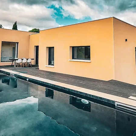 Villa De Pierre-feu *